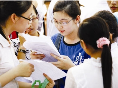 Công bố điểm sàn đại học, khối C và D tăng nhẹ 