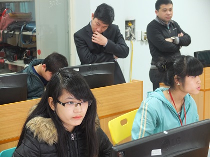 Tổ chức thi vòng 2 sinh viên giỏi Tin học văn phòng cấp Trường