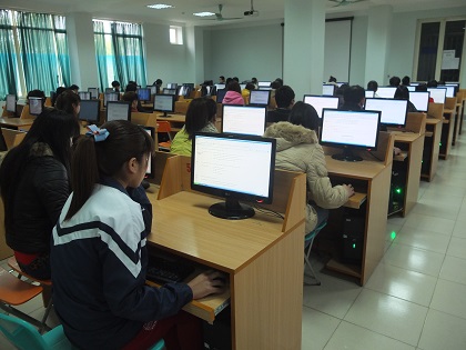 Tổ chức hội thi sinh viên giỏi Tin học văn phòng cấp trường năm học 2013 - 2014