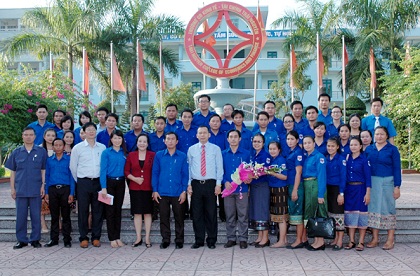 Giao lưu đoàn cán bộ cao cấp Đoàn thanh niên cách mạng Lào và Đoàn thanh niên trường CĐ Kinh tế Tài chính Thái Nguyên